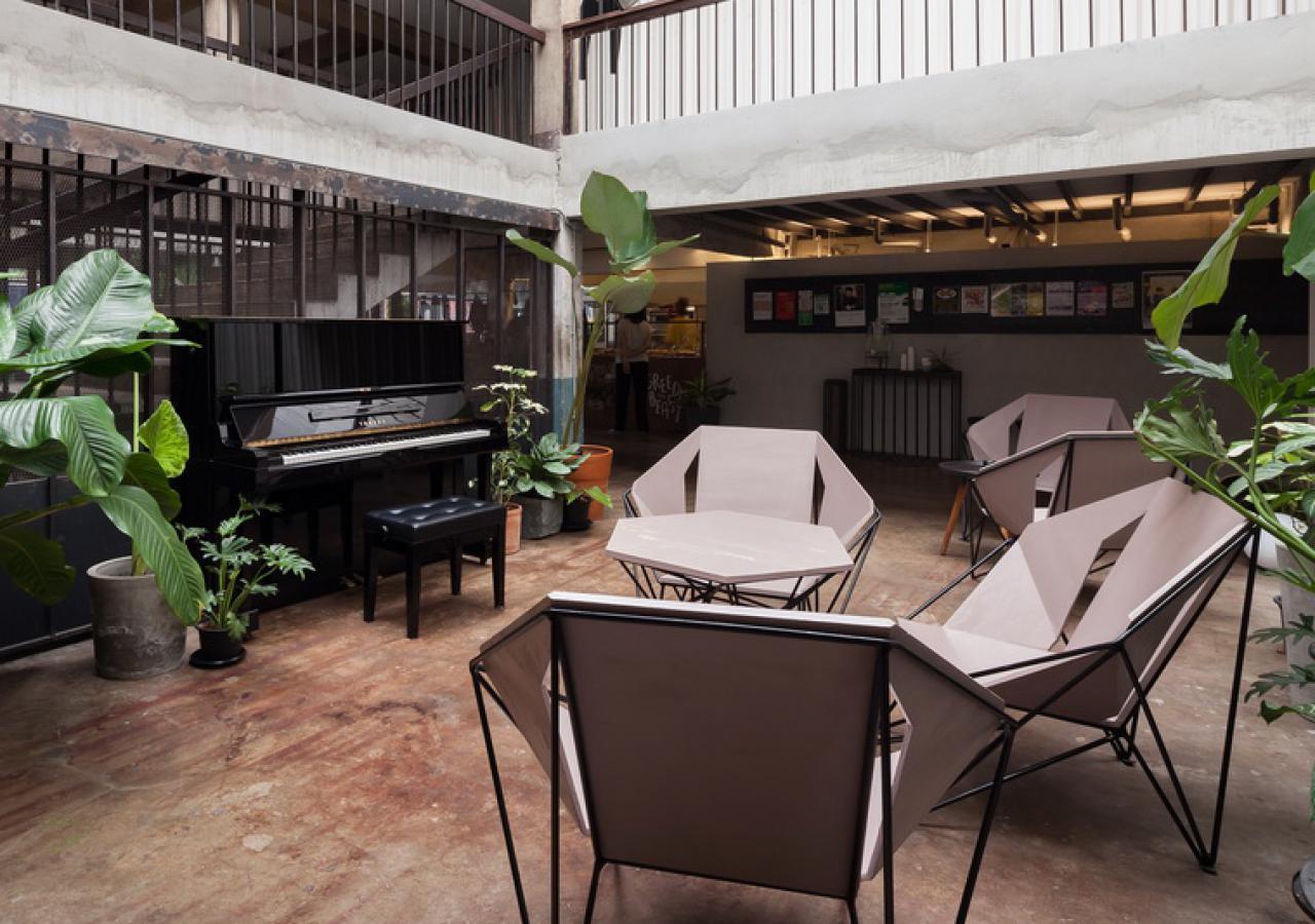 Thunder Bird Hostel Chiang Mai Dış mekan fotoğraf