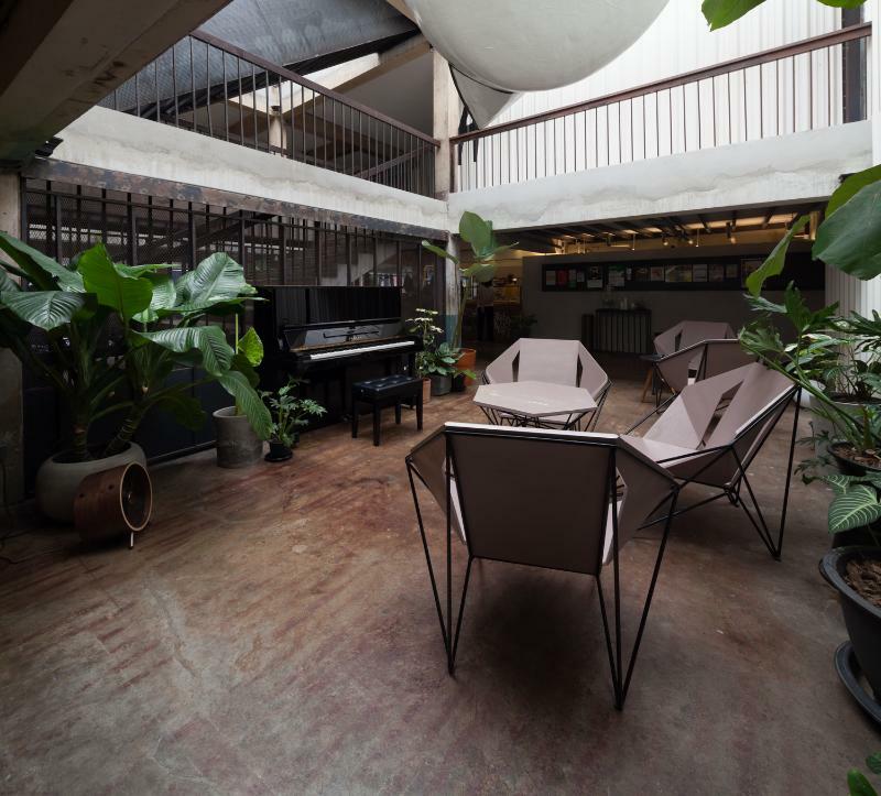 Thunder Bird Hostel Chiang Mai Dış mekan fotoğraf